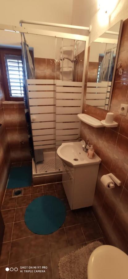 Leonarda Apartment Omis Exterior photo