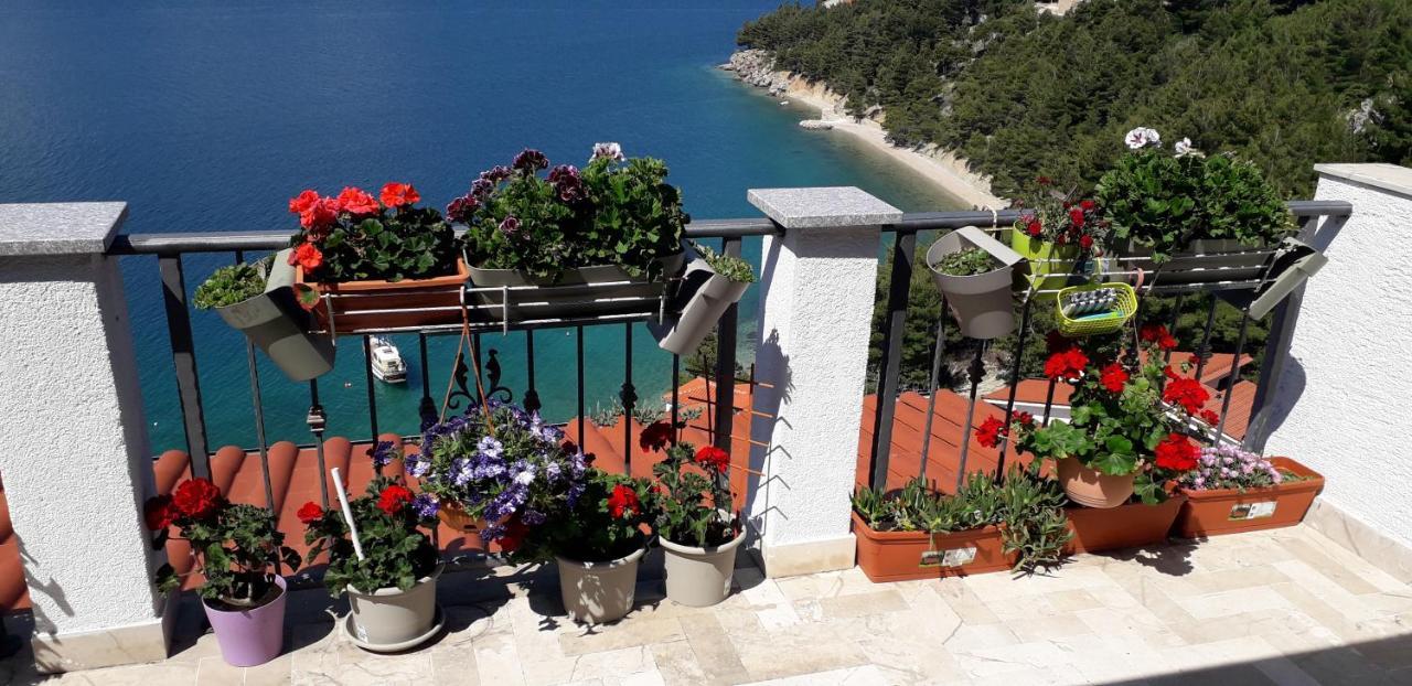 Leonarda Apartment Omis Exterior photo