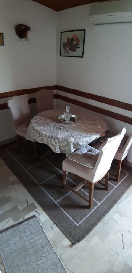 Leonarda Apartment Omis Exterior photo