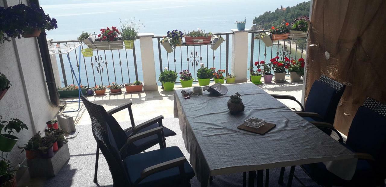 Leonarda Apartment Omis Exterior photo